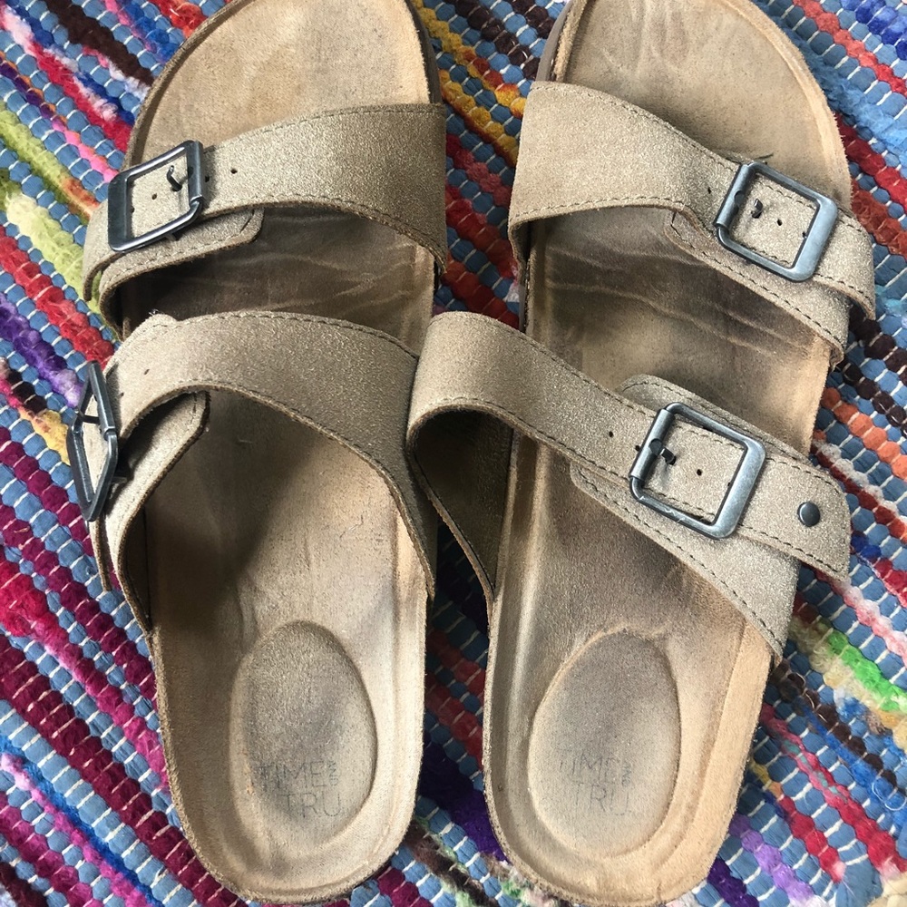 Slip on “Birkenstock’s”